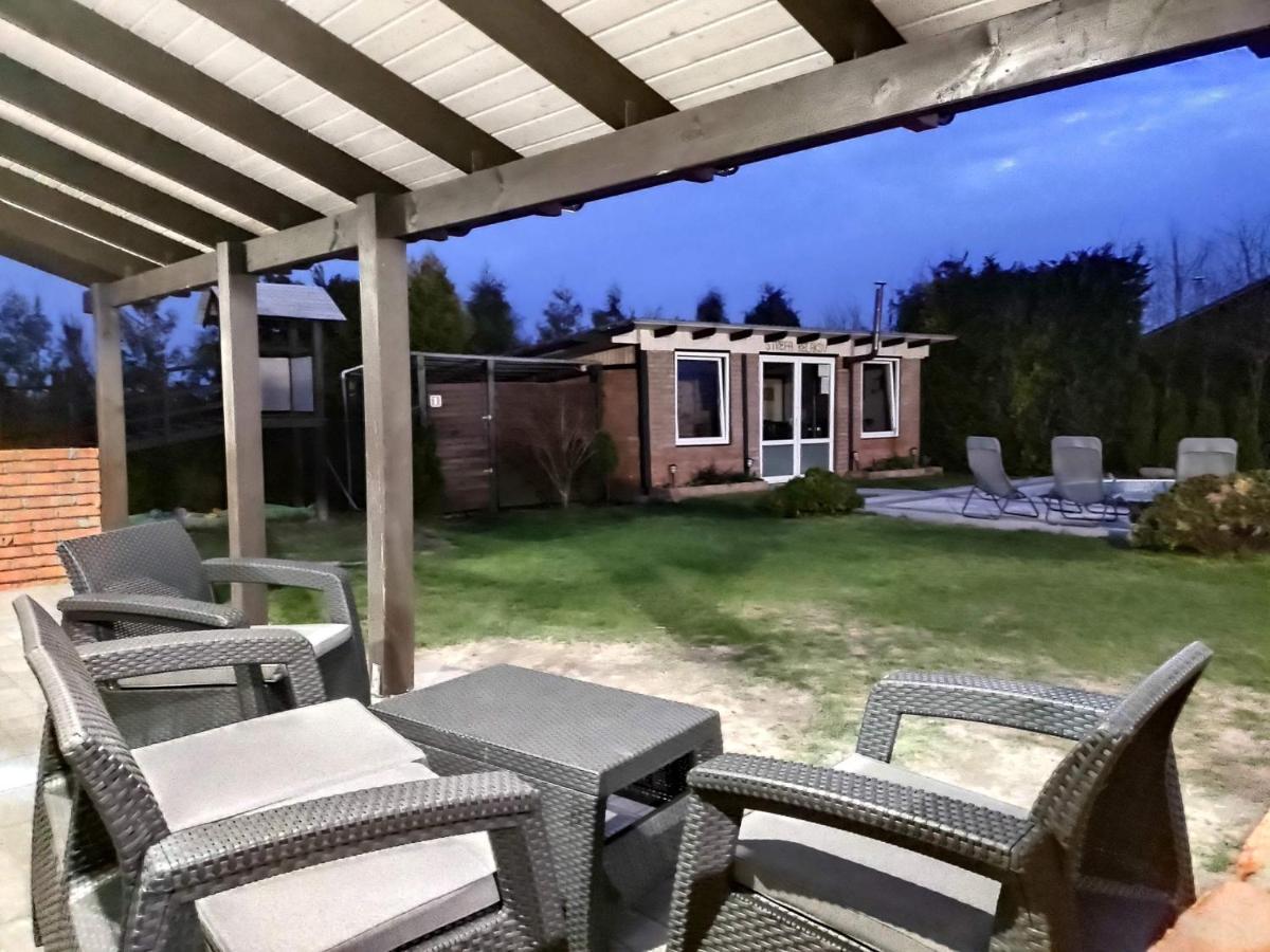 Domek Parterowy Apartamentowy Ostoja 레왈 외부 사진